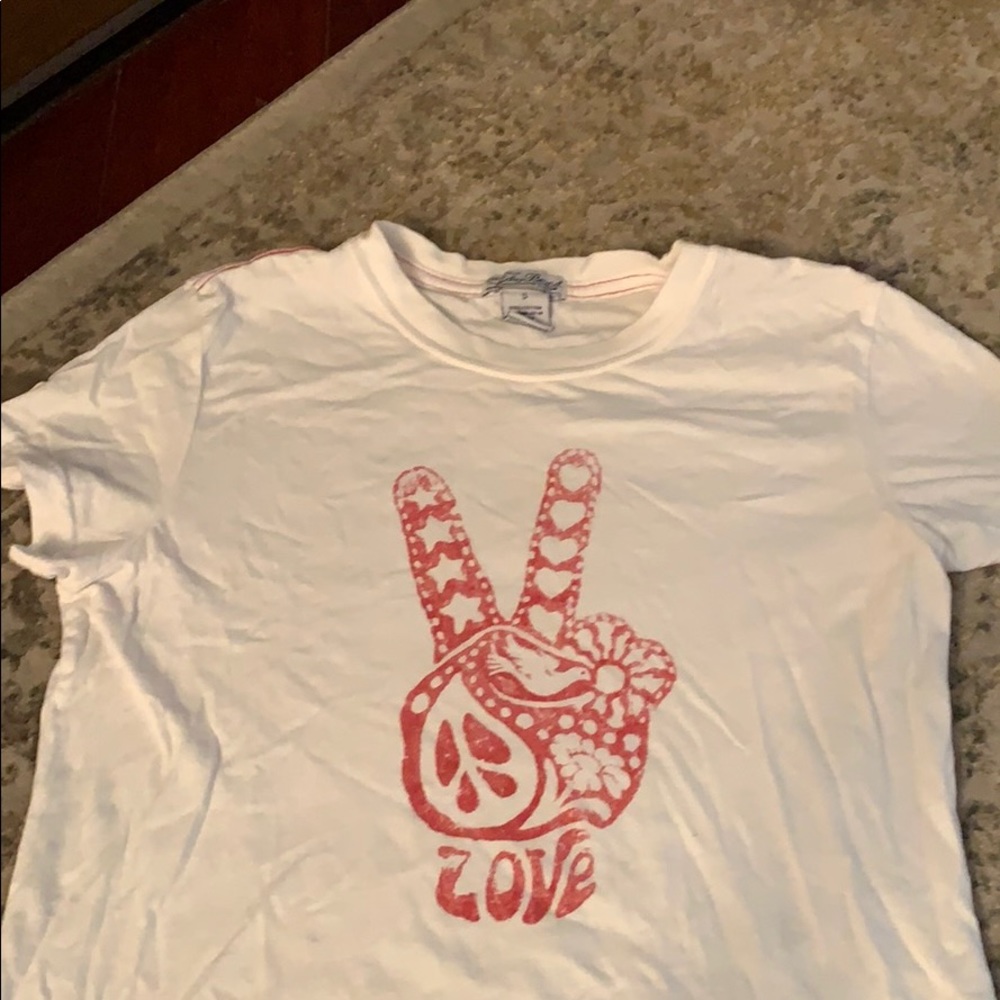 White T-shirt